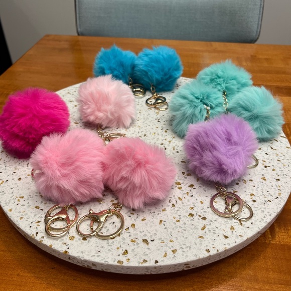 Faux Fur Pom Pom Keychains - Winner’s choice- pink, purple, blue - Picture 1 of 6